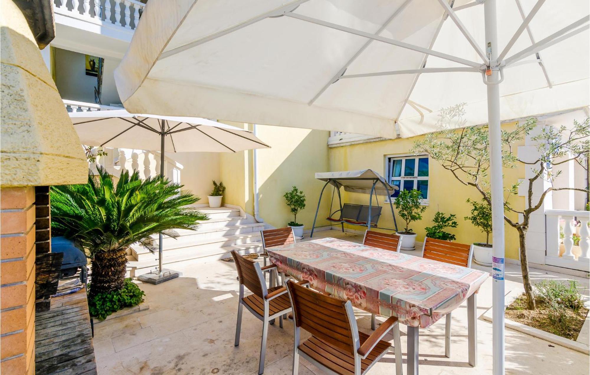 Gorgeous Apartment In Slano With Kitchen Ngoại thất bức ảnh