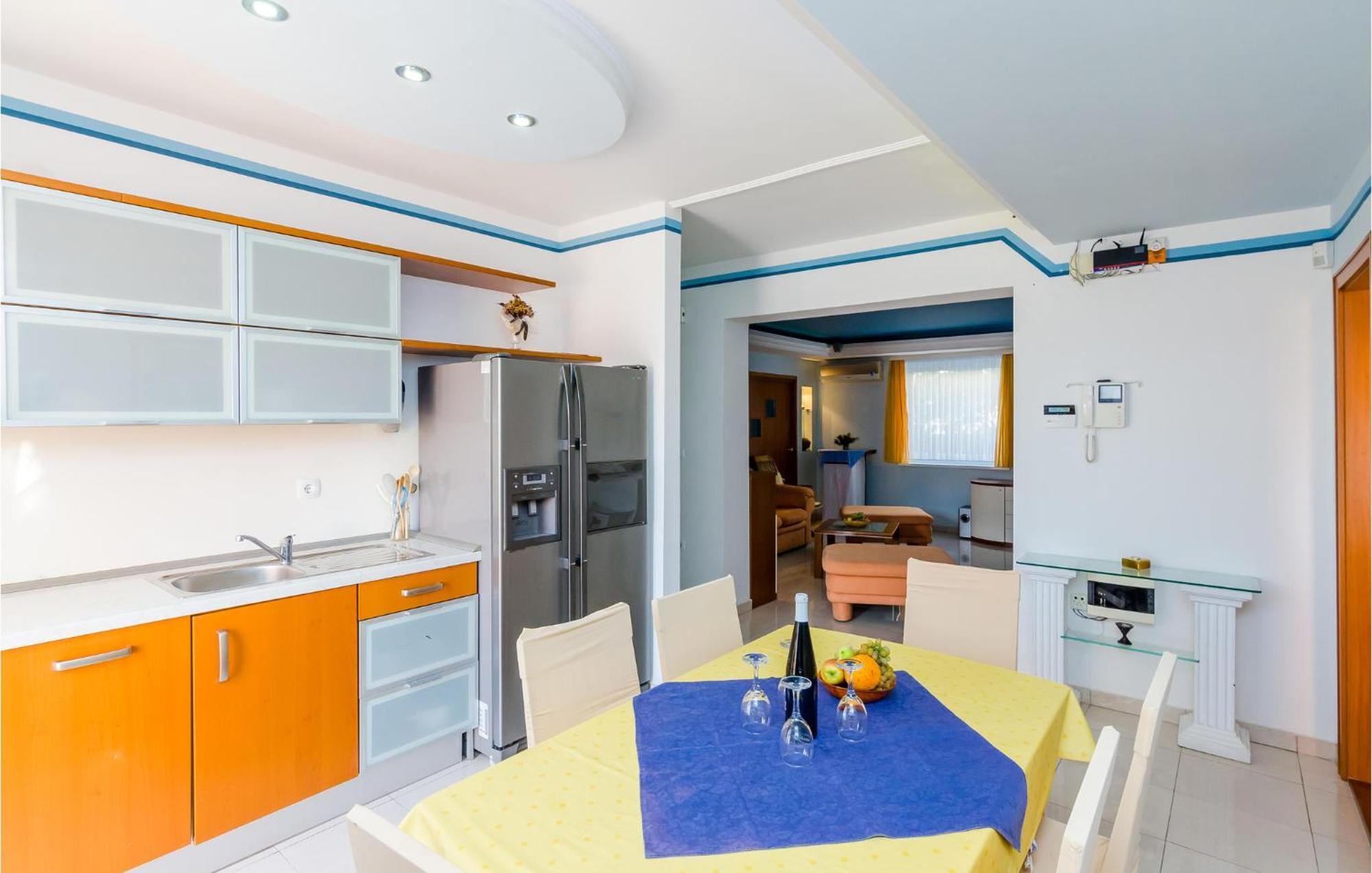 Gorgeous Apartment In Slano With Kitchen Ngoại thất bức ảnh