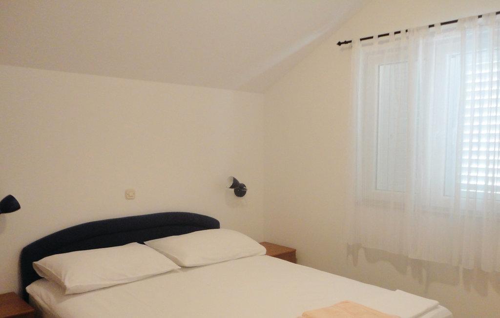 Gorgeous Apartment In Slano With Kitchen Ngoại thất bức ảnh